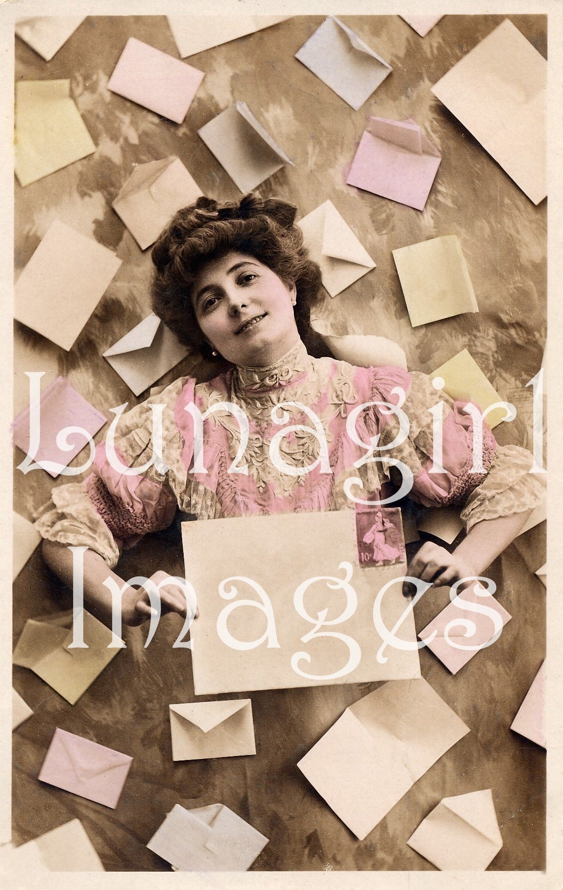 Photo Postcard Blank Labels: 100 Images - Lunagirl