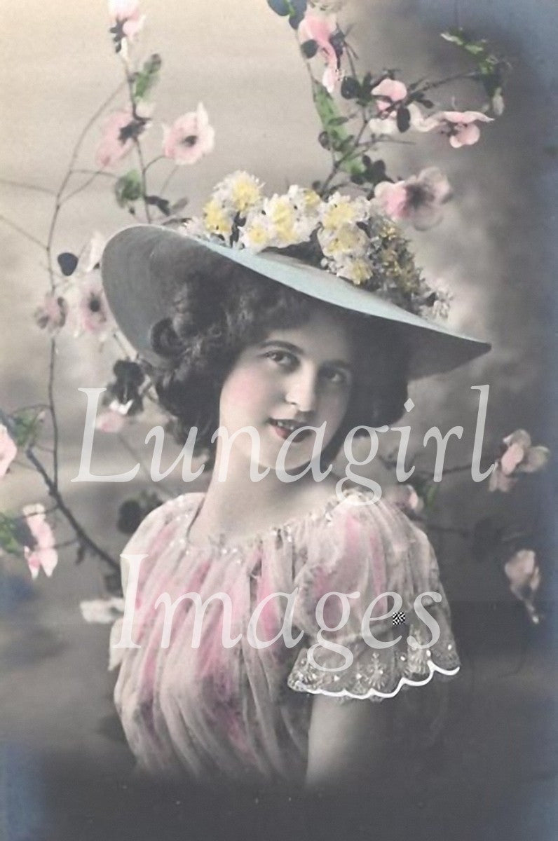 Victorian Edwardian Vintage Ladies Photos Volume #1: 1000 Images - Lunagirl