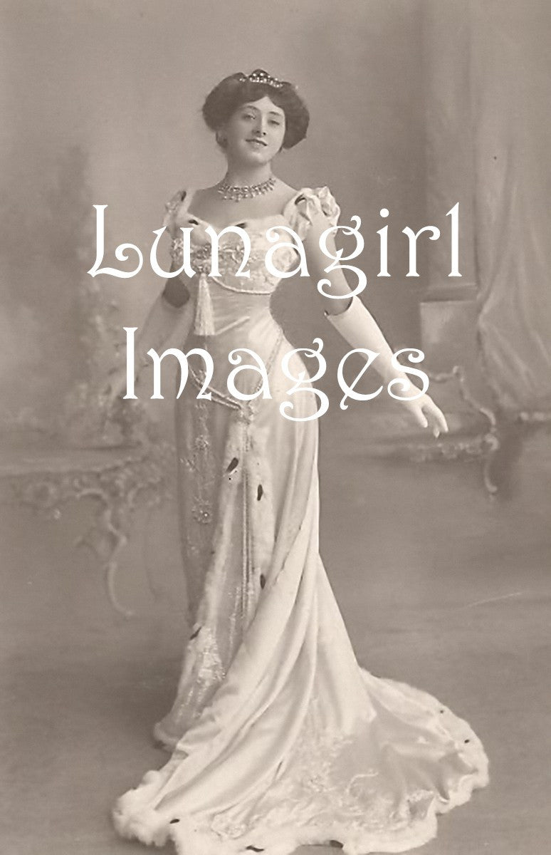 Victorian Edwardian Vintage Ladies Photos Volume #1: 1000 Images - Lunagirl