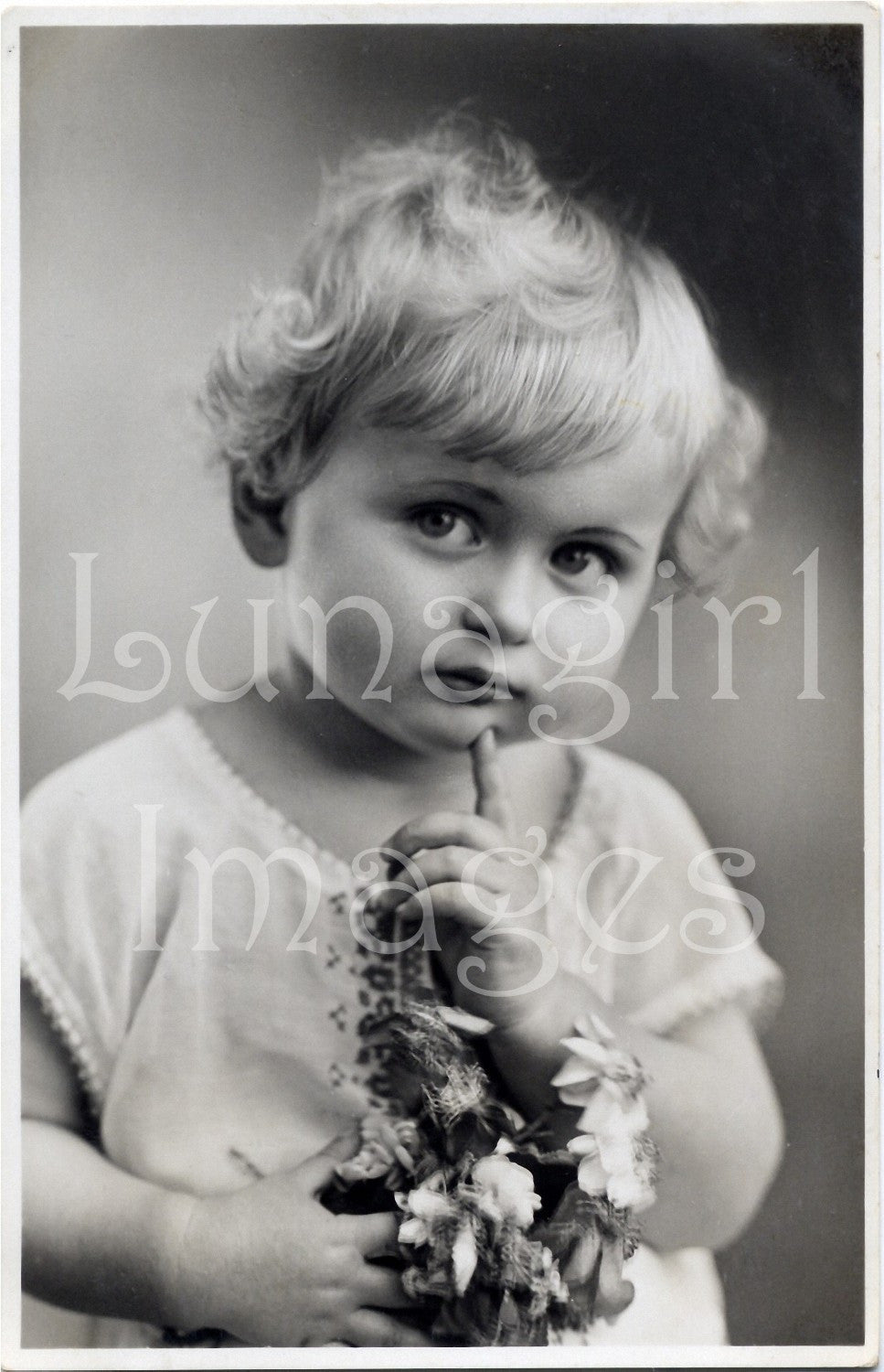 Vintage Photos Babies & Toddlers: 220 Images - Lunagirl