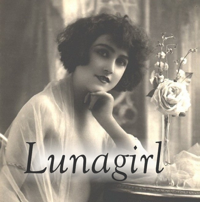 Vintage Nudes: French Postcards: 360 Images - Lunagirl