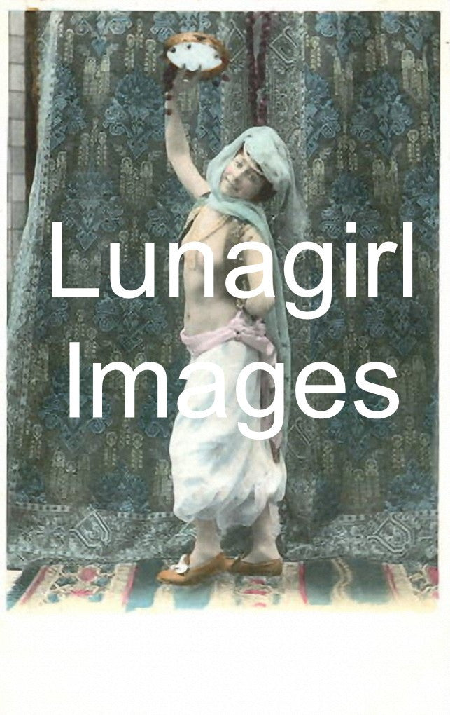 Vintage Nudes: French Postcards: 360 Images - Lunagirl